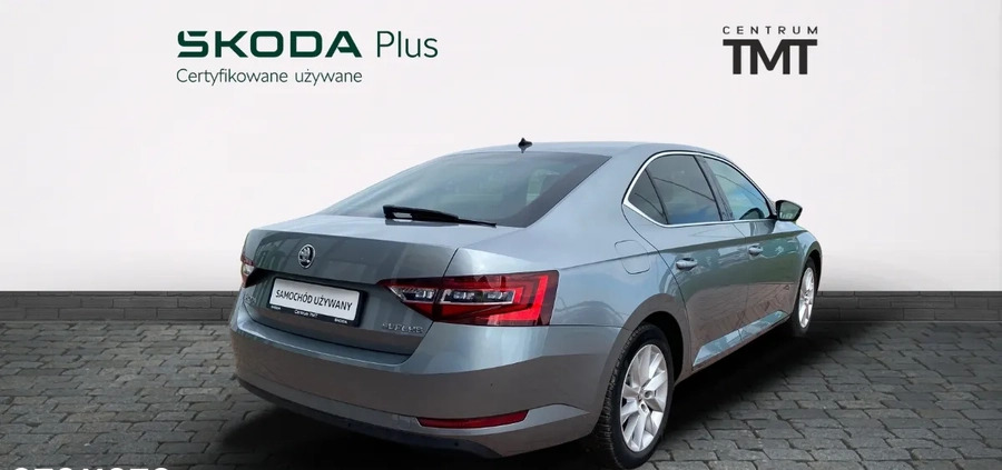 Skoda Superb cena 102900 przebieg: 138500, rok produkcji 2019 z Pasłęk małe 79